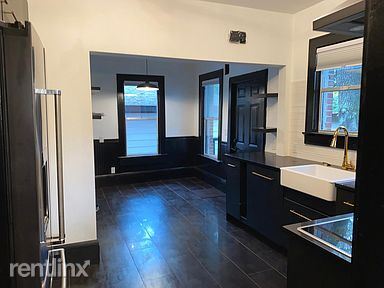 Building Photo - 3 br, 1.5 bath House - 2015 REED AVE