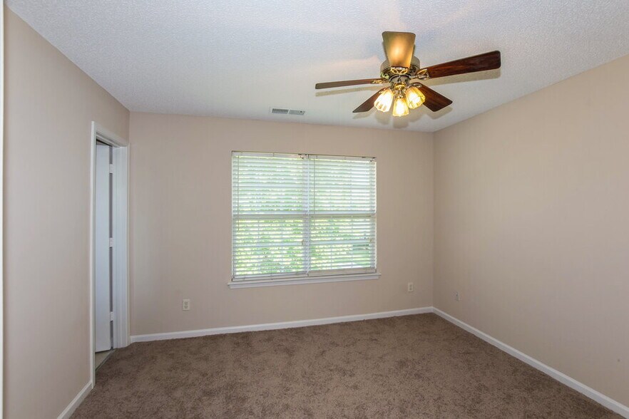 Building Photo - 10626 Coulport Ln