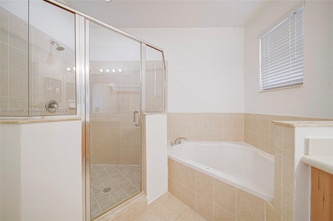 Building Photo - 11461 SW 236 Ln