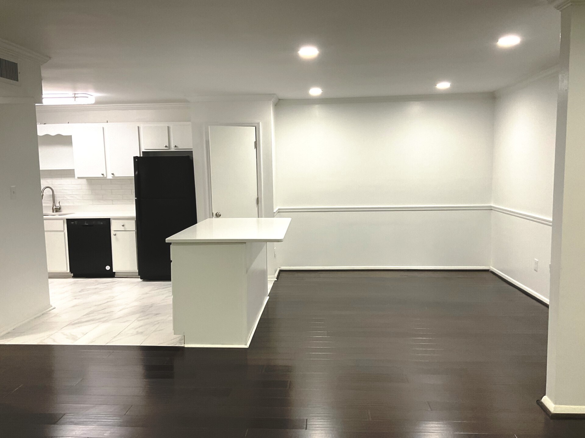 Kitchen - 1001 Woodland Vlg
