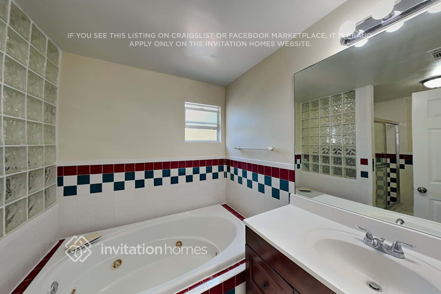 Building Photo - 9853 SW 221st St Rd