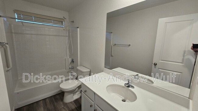 Building Photo - 677 McGill Dr
