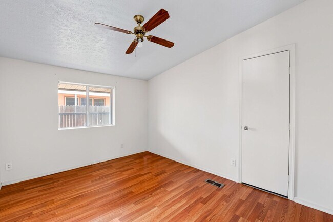 Building Photo - 13507 W Stella Ln