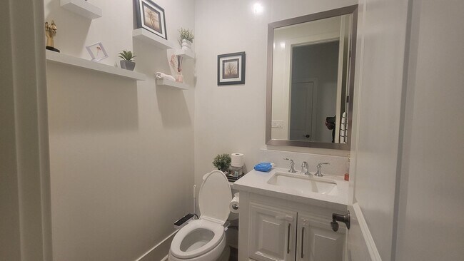 Building Photo - 3701 Parterre Ct