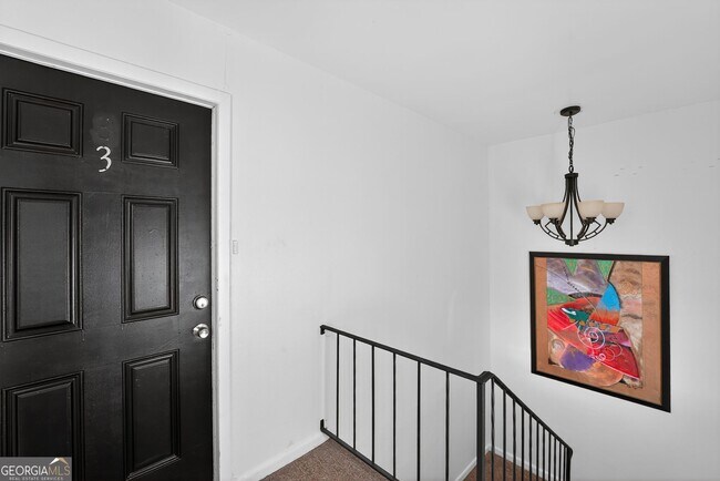 Building Photo - 2510 Peachwood Cir NE