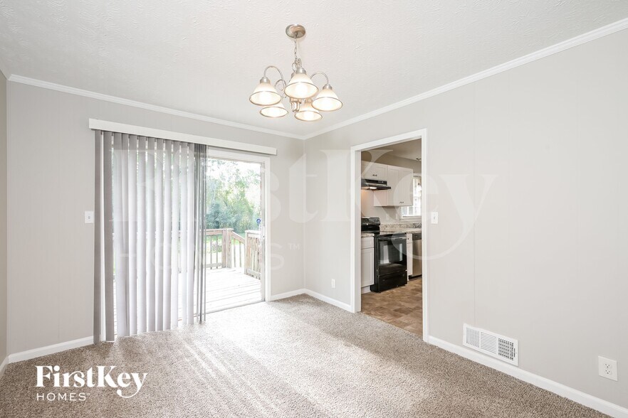 Building Photo - 939 Ray Dr