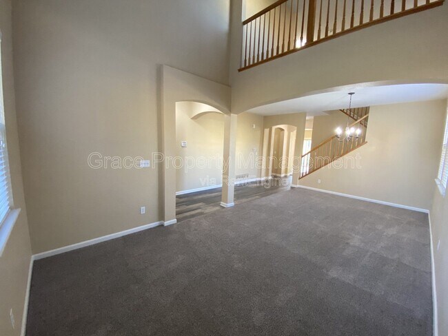 Building Photo - 239 Bristlecone St