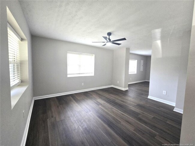 Building Photo - 874 W Orange St