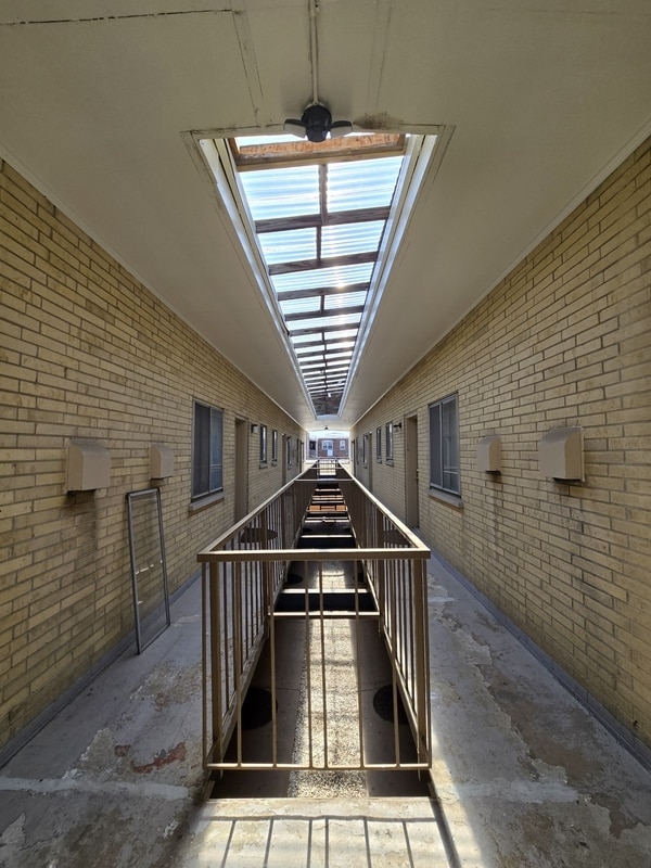 Building Photo - 4300 Fairview Ave