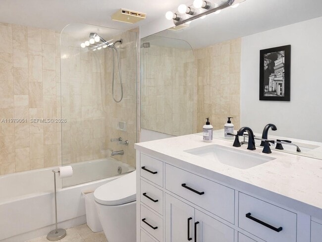 Building Photo - 1717 N Bayshore Dr