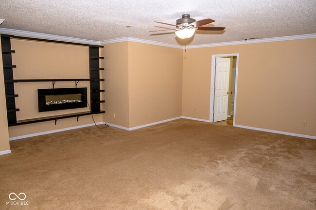 Building Photo - 10634 Cyrus Dr