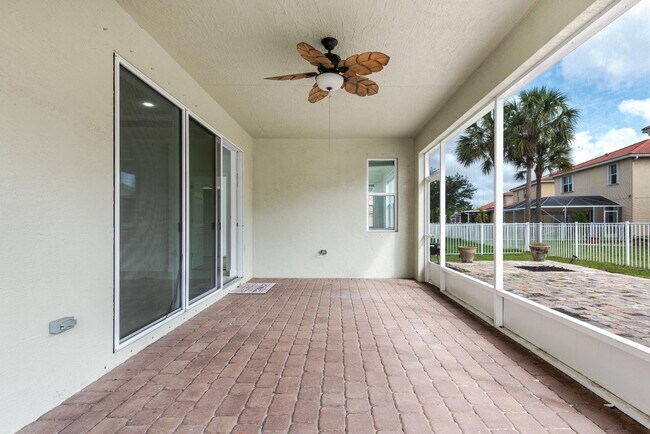 Building Photo - 1367 NW Leonardo Cir