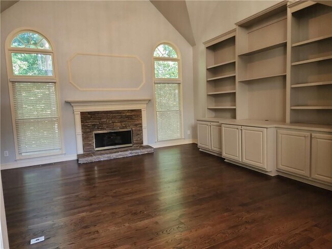 Building Photo - 606 Villa Estates Ln