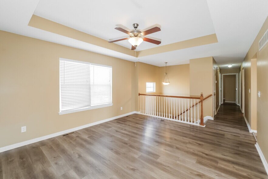 Building Photo - 508 Fall Creek Dr