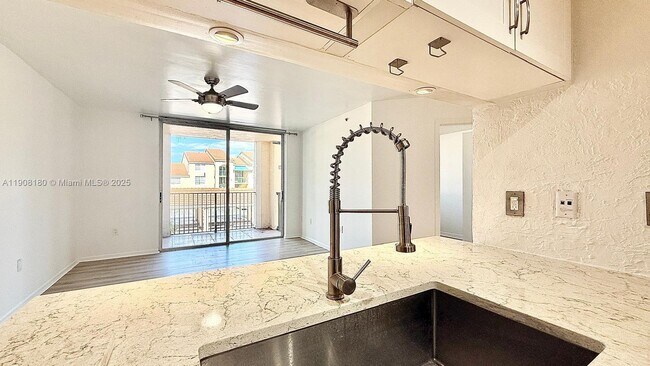 Building Photo - 1727 Village Blvd