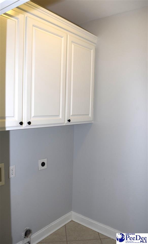 Building Photo - 2213 Avington Ct