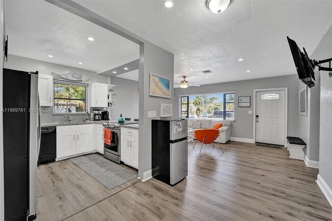 Building Photo - 529 NW 8th St