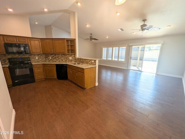 Building Photo - 20014 N 77th Dr