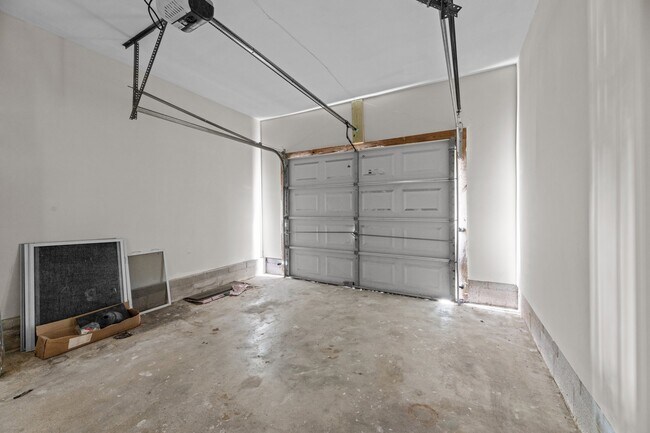 Building Photo - 116 Shepard St