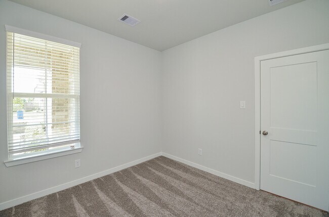 Building Photo - 21102 Armstrong County Dr