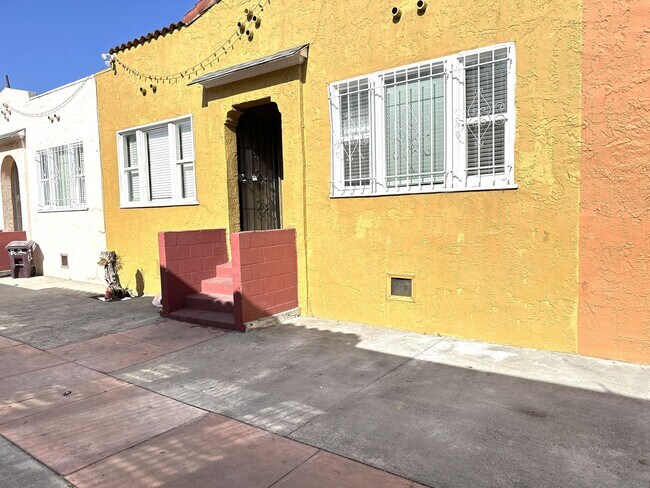 Building Photo - 2648 E 27th St
