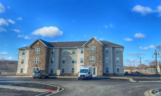 Traditional Apartment Building - Wabash River Commons