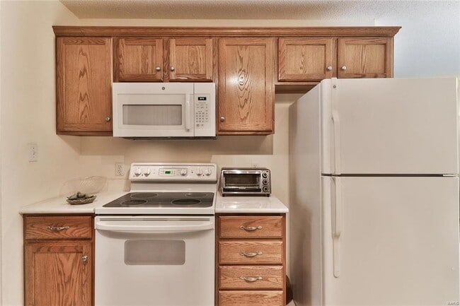 Building Photo - 1106 Illini Dr