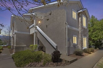 Building Photo - First-Floor Condo in Stratmoor Hills