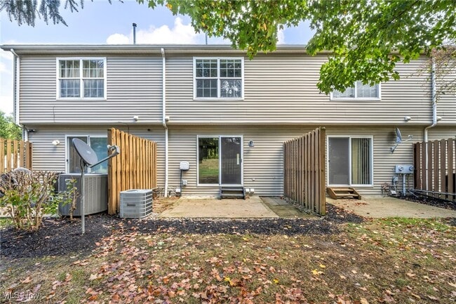 Building Photo - 1356 Meadow Run