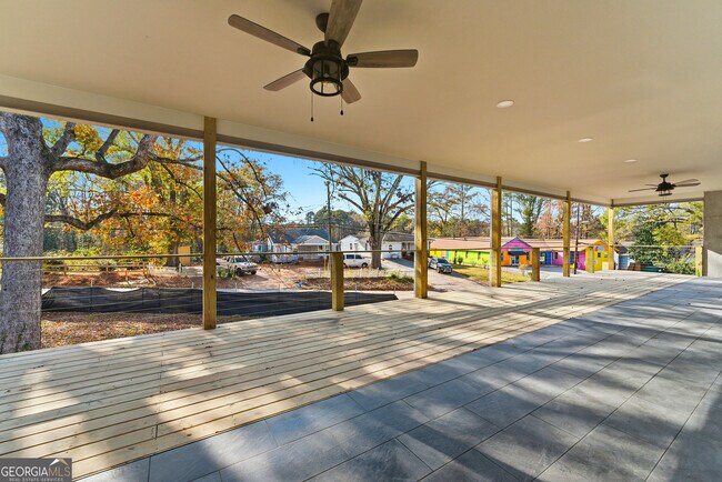 Building Photo - 1409 Northwest Dr NW