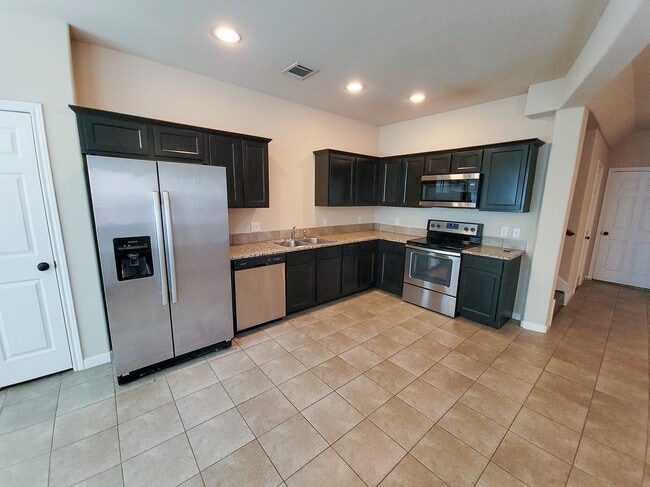 Building Photo - 136 Bolero Way