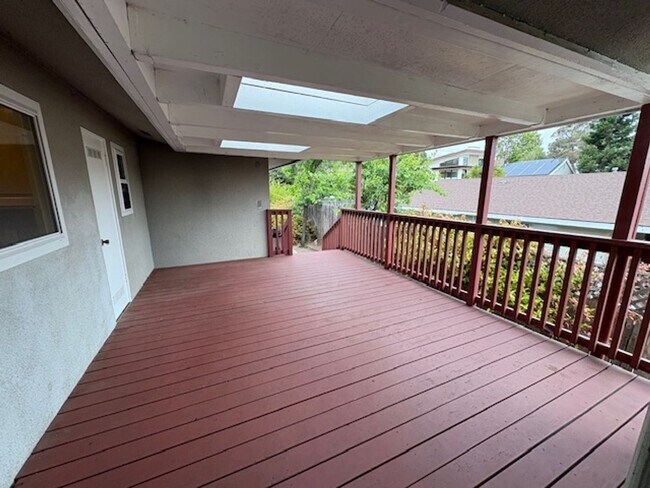 Building Photo - 650 Serrano Dr