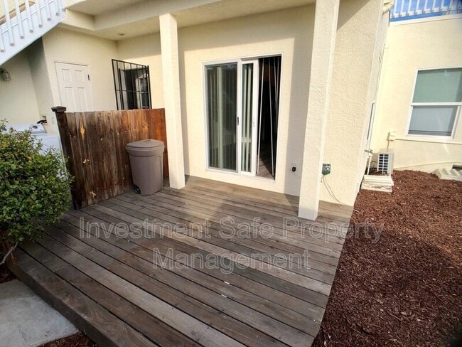 Building Photo - 1822 Palm Ave