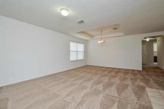 Building Photo - 18326 Thicket Grove Rd