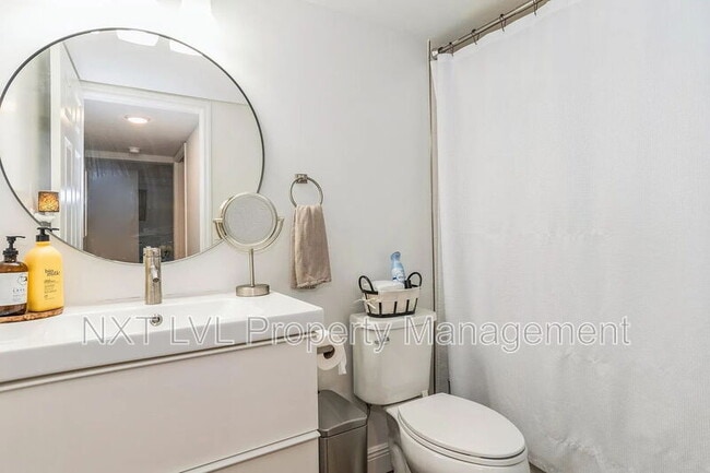 Building Photo - 250 Timber Lake Cir