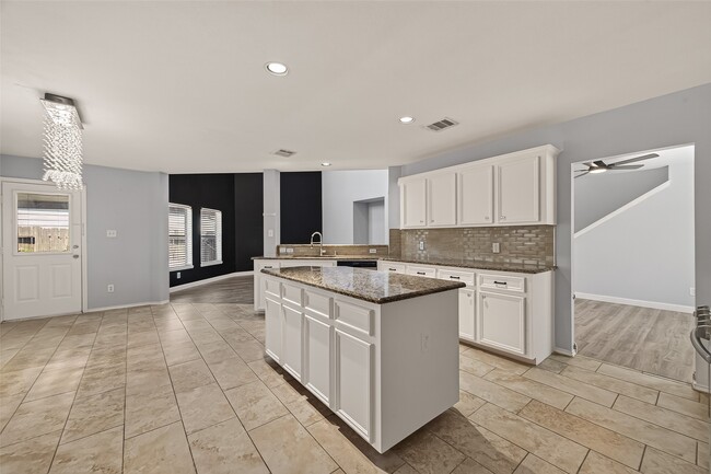 Building Photo - 12819 Wisteria Park Dr