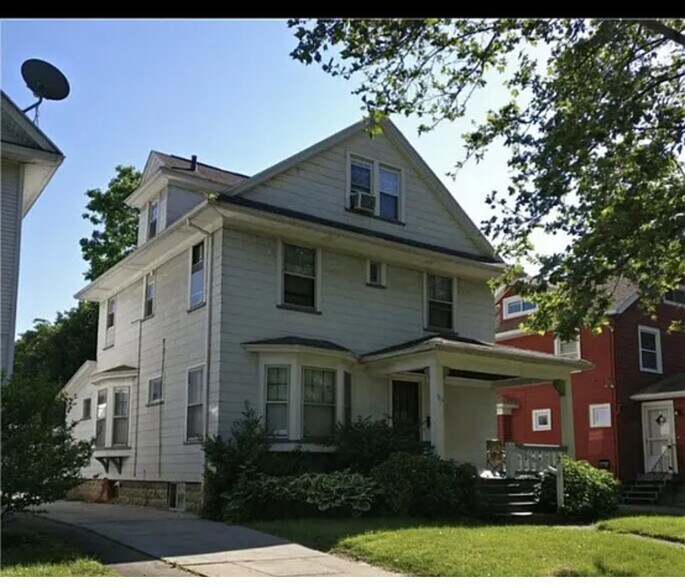Building Photo - 515 Humboldt St