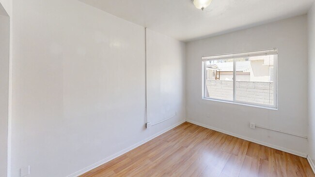 Building Photo - 4840 Art St