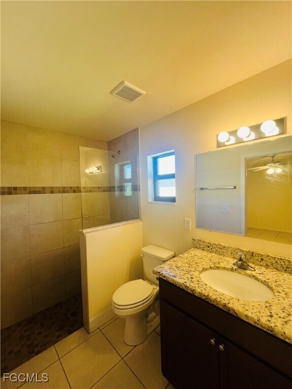 Building Photo - 3022 SE Santa Barbara Pl