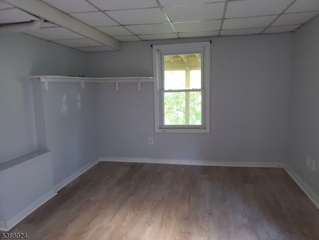 Building Photo - 81 Western Ave