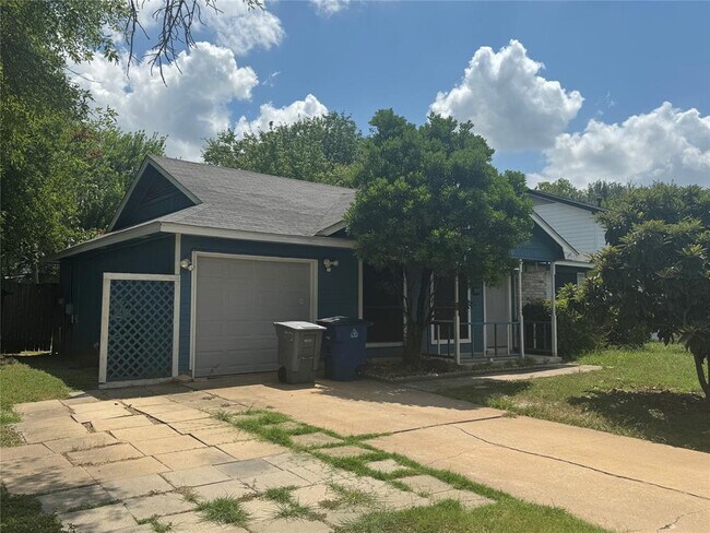 Primary Photo - 11909 Shropshire Blvd