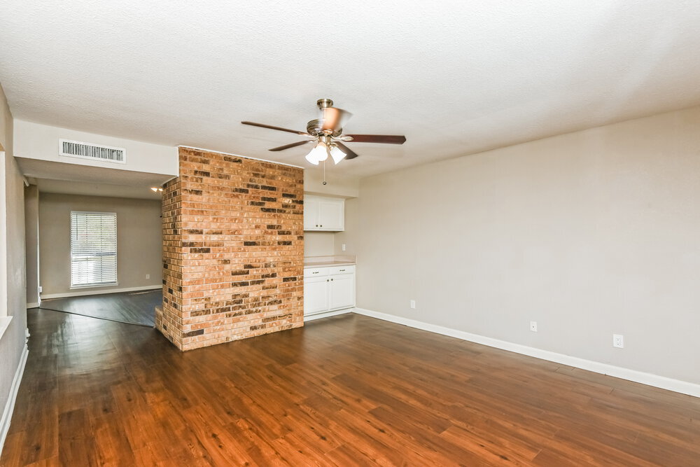 Building Photo - 7812 Burgundy Dr