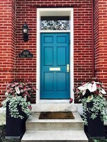 Building Photo - 1830 Thames St