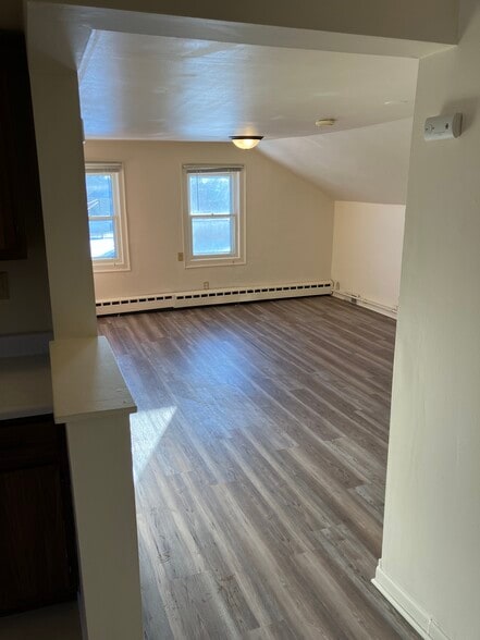 Living area - W4160 Main Rd