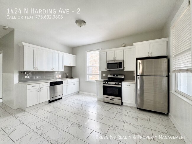 Building Photo - 1424 N Harding Ave