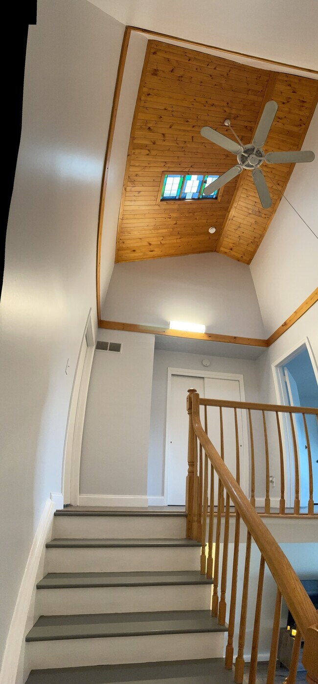 Building Photo - 59 Carriage Ln