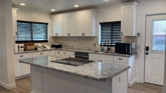 Building Photo - MONROE PROPERTY RENTALS - DUPLEX