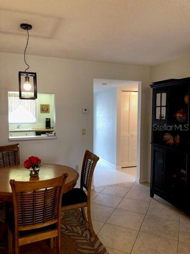 Building Photo - AVAILABLE OFF SEASON FOR $1,800/MO