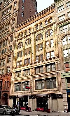 Building Photo - 9 E 16th St