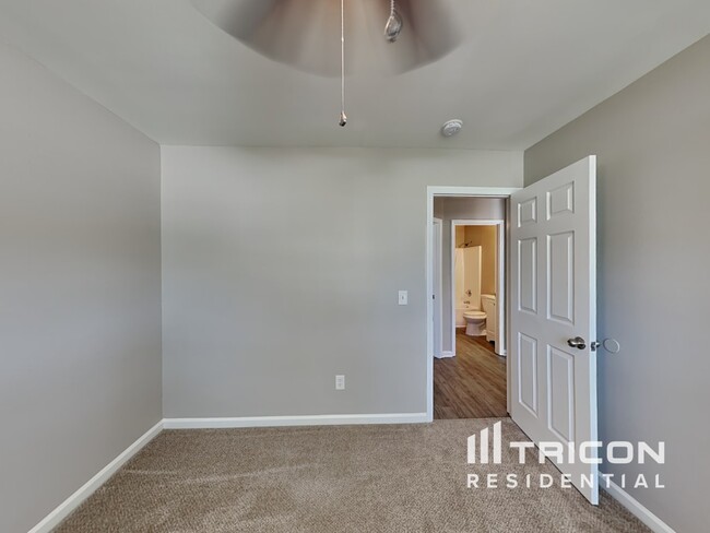 Building Photo - 234 Marsh Deer Way